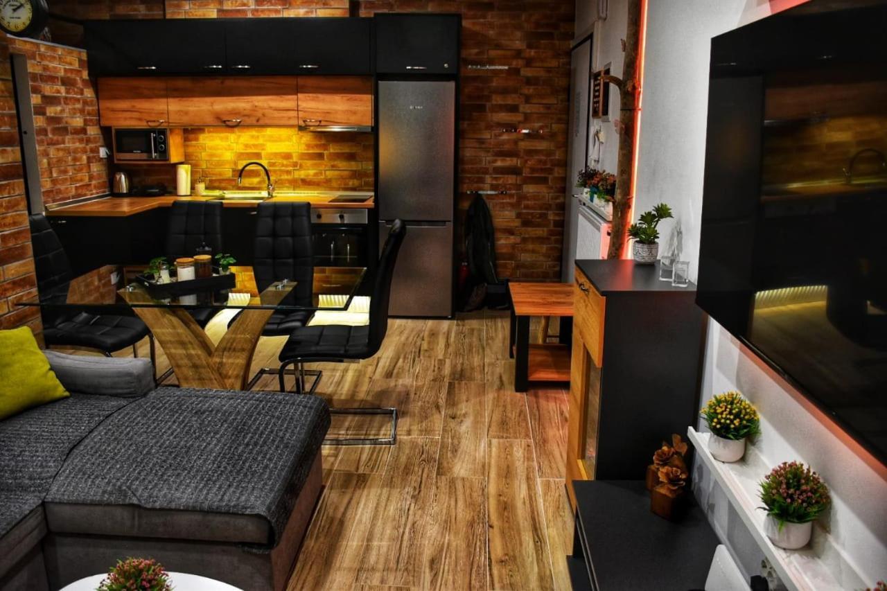 Alexander Apartment سيرس المظهر الخارجي الصورة